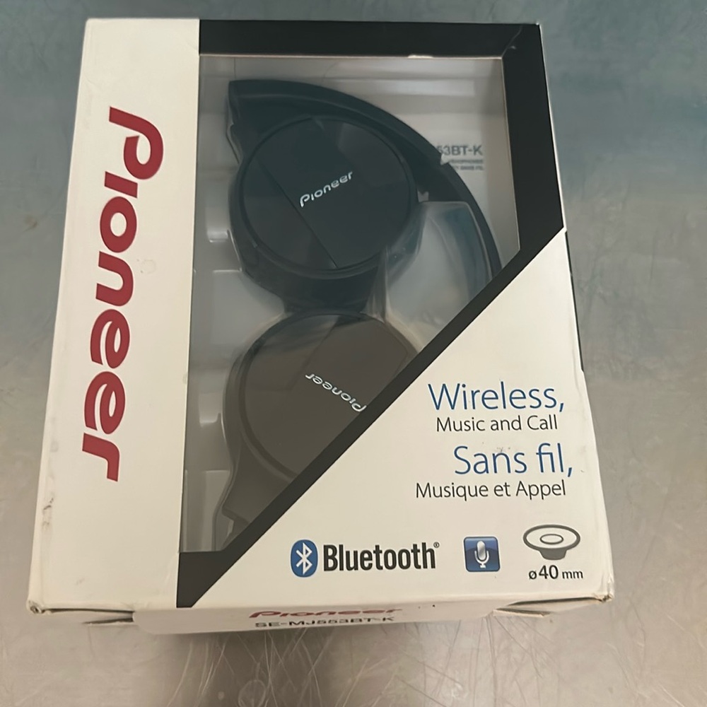 Brand new headphones